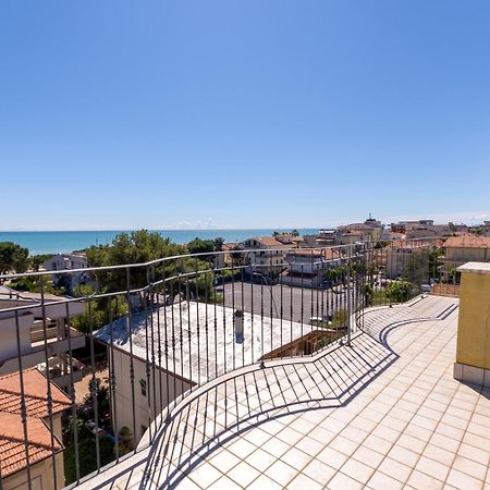 Residence Palazzo Sayonara 托尔托雷托 外观 照片
