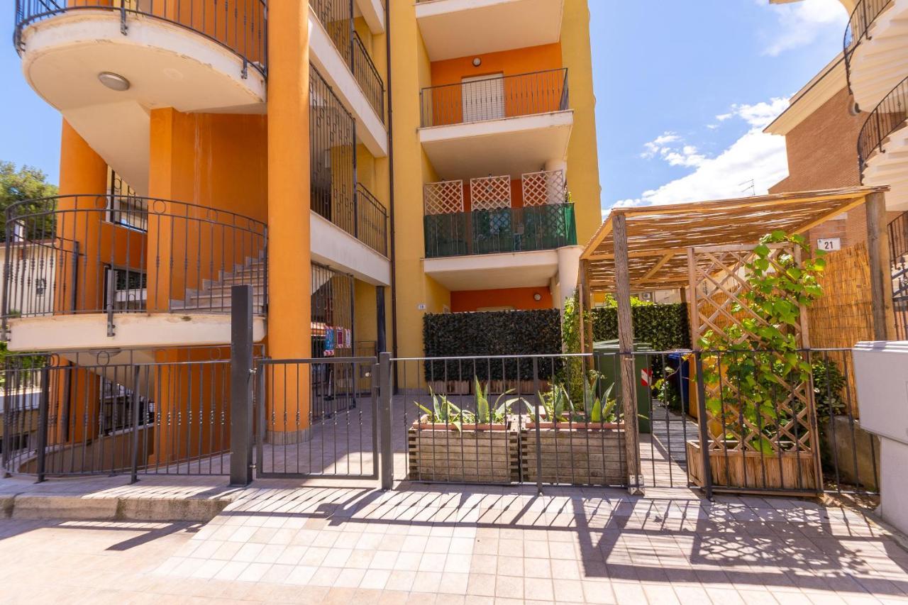 Residence Palazzo Sayonara 托尔托雷托 外观 照片