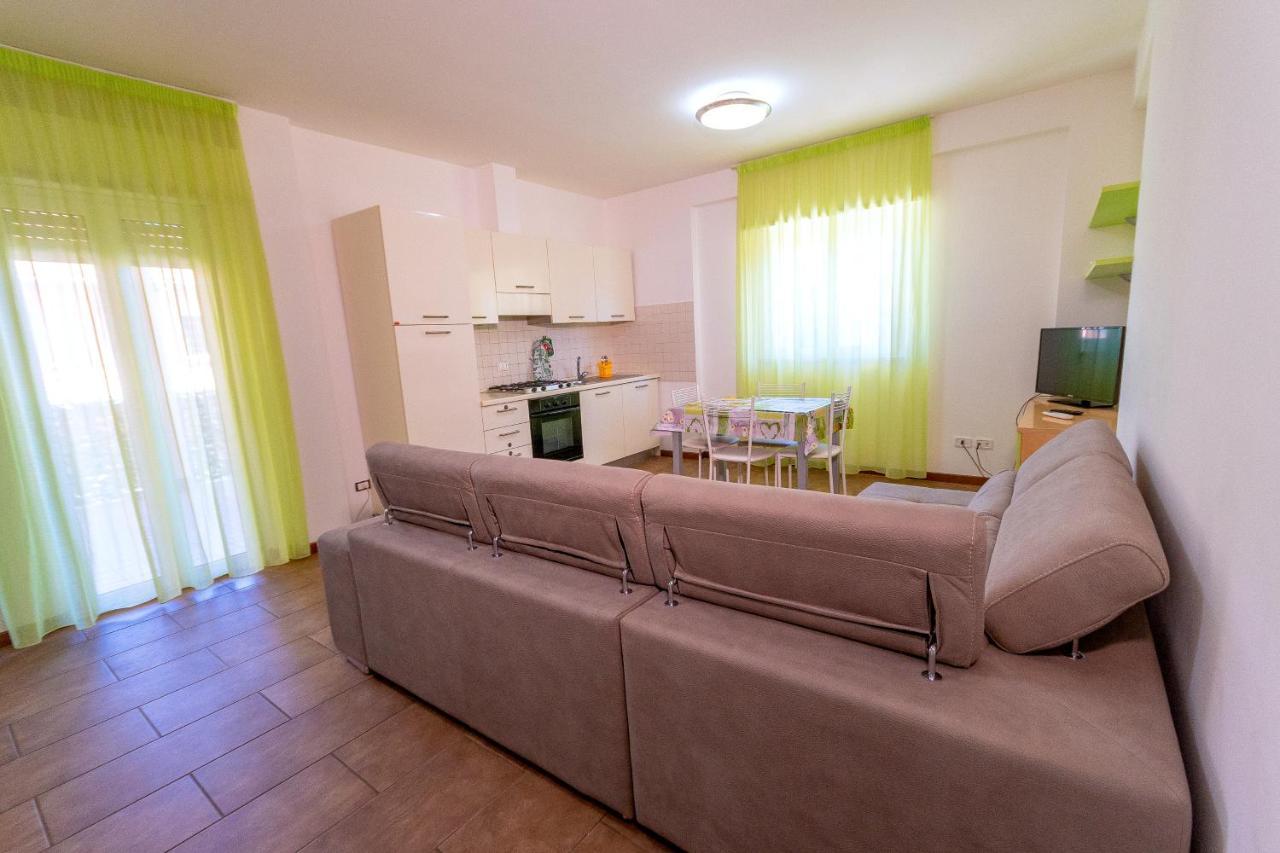 Residence Palazzo Sayonara 托尔托雷托 外观 照片