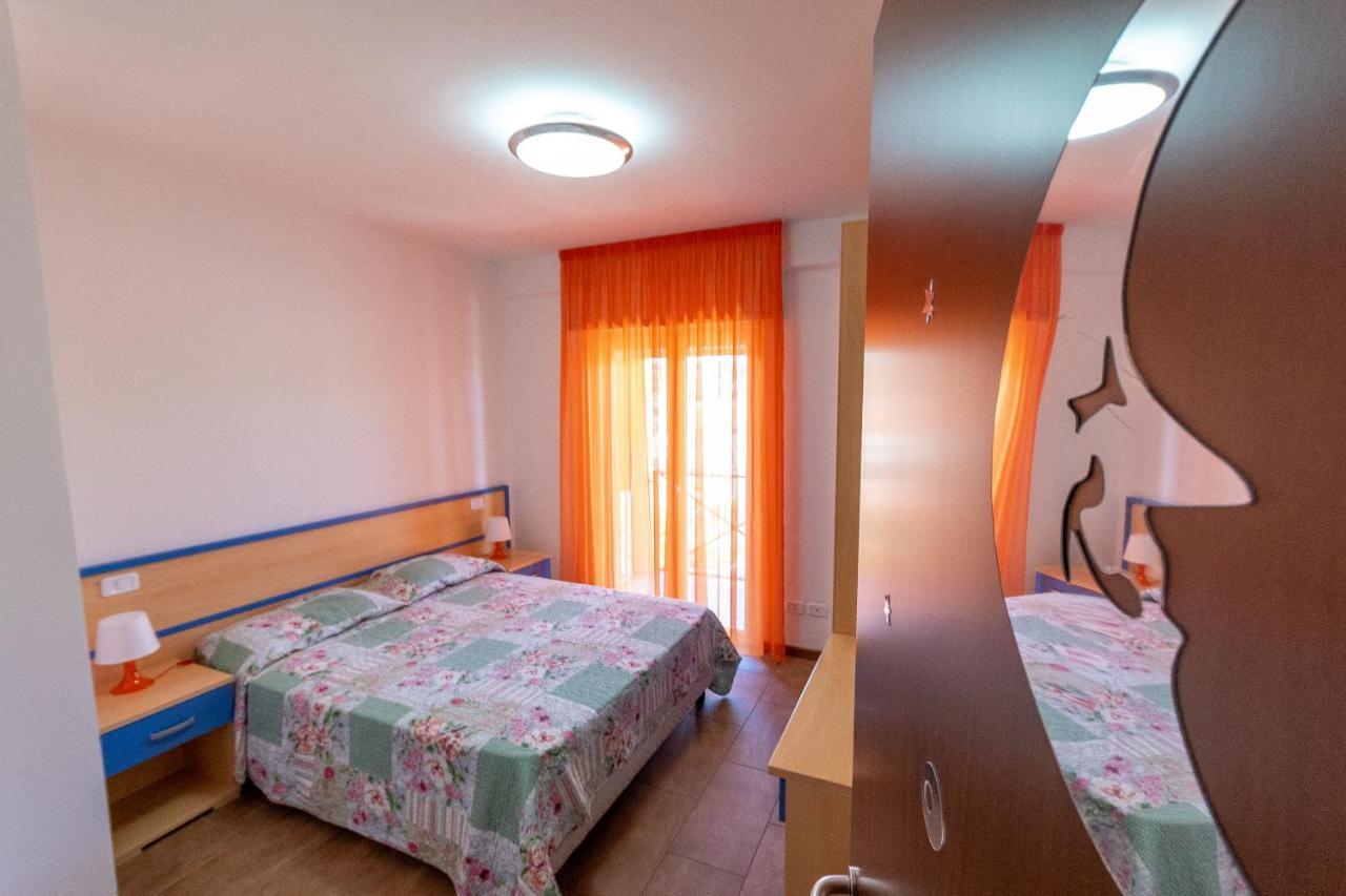 Residence Palazzo Sayonara 托尔托雷托 外观 照片