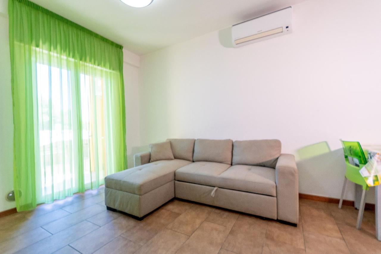 Residence Palazzo Sayonara 托尔托雷托 外观 照片