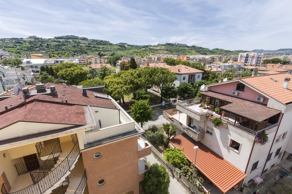 Residence Palazzo Sayonara 托尔托雷托 外观 照片